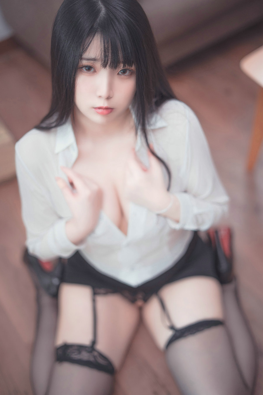 落落raku - 工作日 / 45P2V-466MB / cos萌妹-绅士图