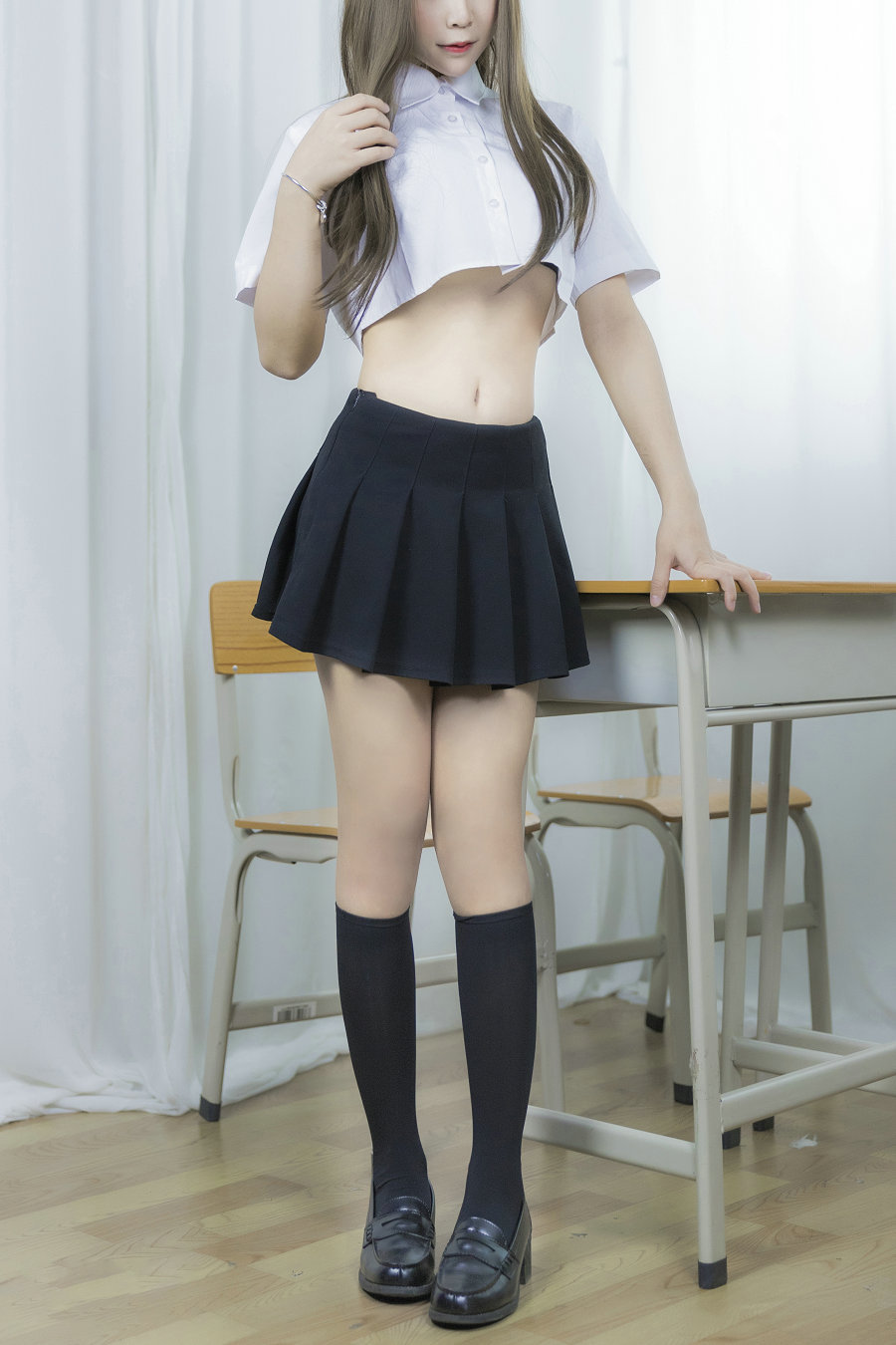 二次元妹子抱走莫子aa - 等你下课 / 42P-435MB / cos萌妹-绅士图