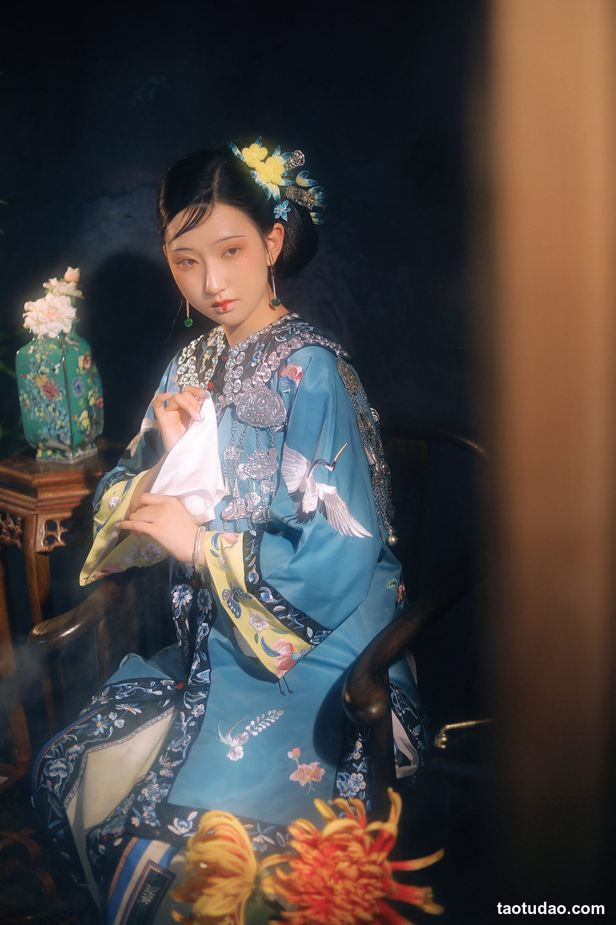 图片[2]-[YITUYU艺图语]2023.04.12 笼中雀 微渺miroky_ [22+1P／501MB]-绅士图