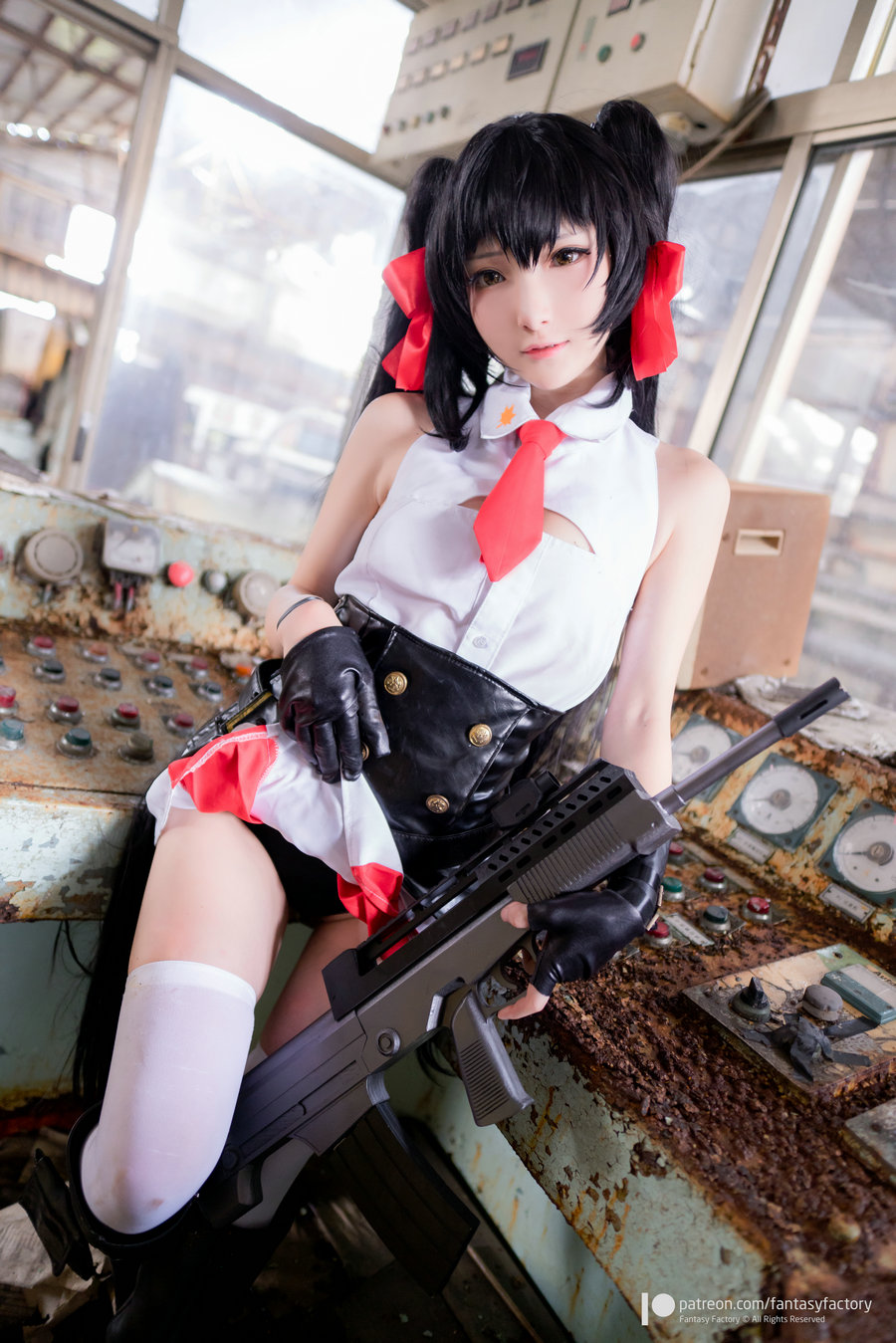 / Fantasy Factory / 小丁Cosplay写真 - 2019.08 水底 黑丝 邻家少女 / 148P-2.75GB / cos萌妹-绅士图