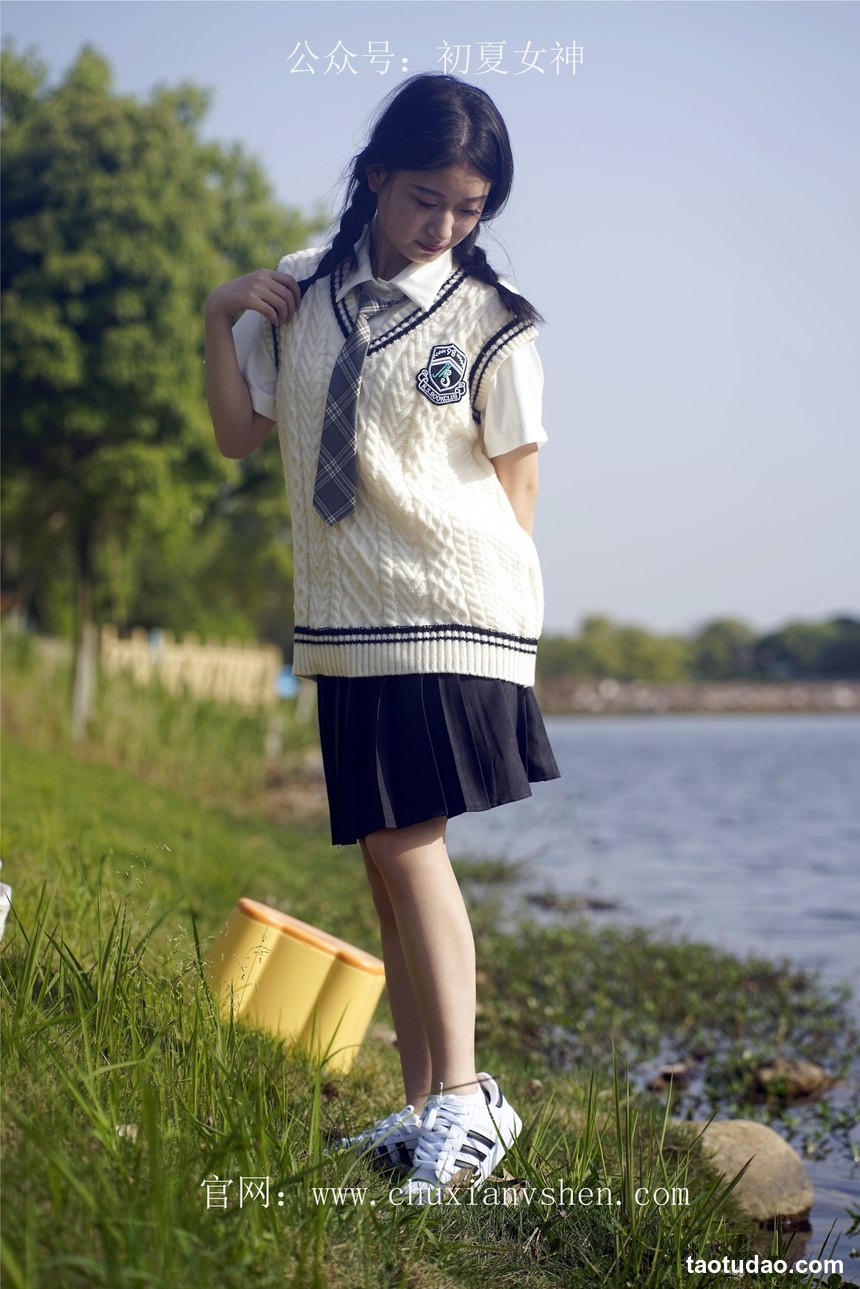 图片[3]-初夏女神 NO.039 念念 春秋JK套搭配三叶草贝壳头鞋[115P+1V／4.92GB]-绅士图