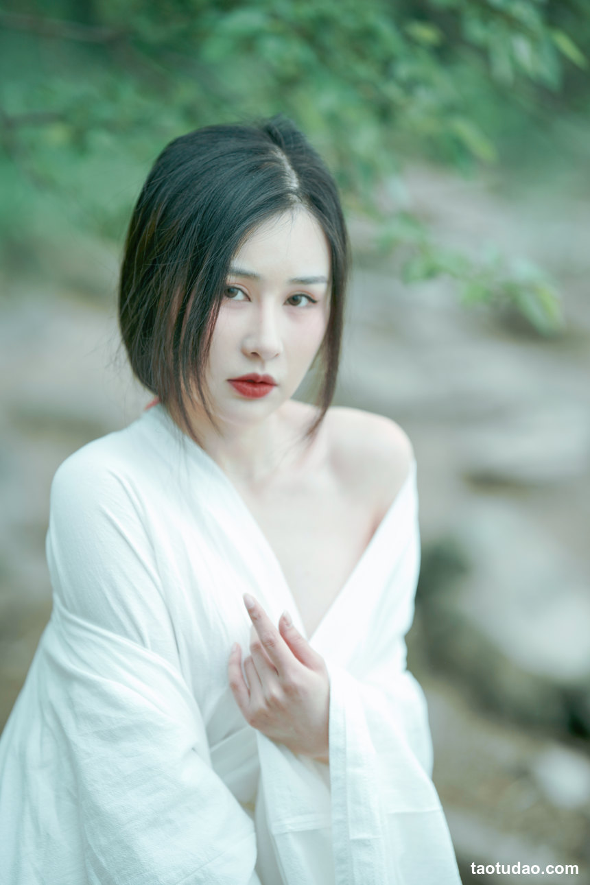 图片[2]-[YITUYU艺图语]2022.04.02 染红尘 雅熙[24+1P／268MB]-绅士图