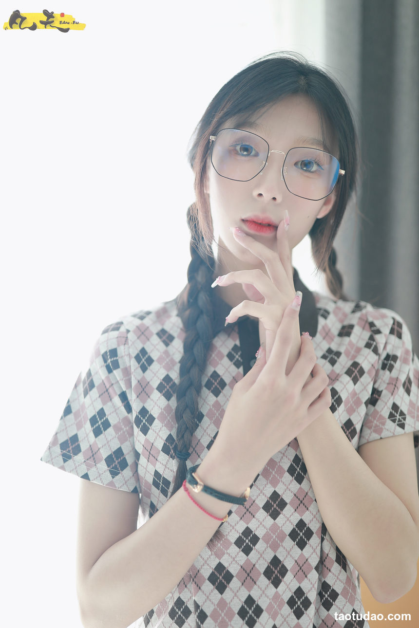 图片[4]-凡夫摄影 NO.0007 – 夏妹 板鞋白棉袜[207P+1V／3.46GB]-绅士图