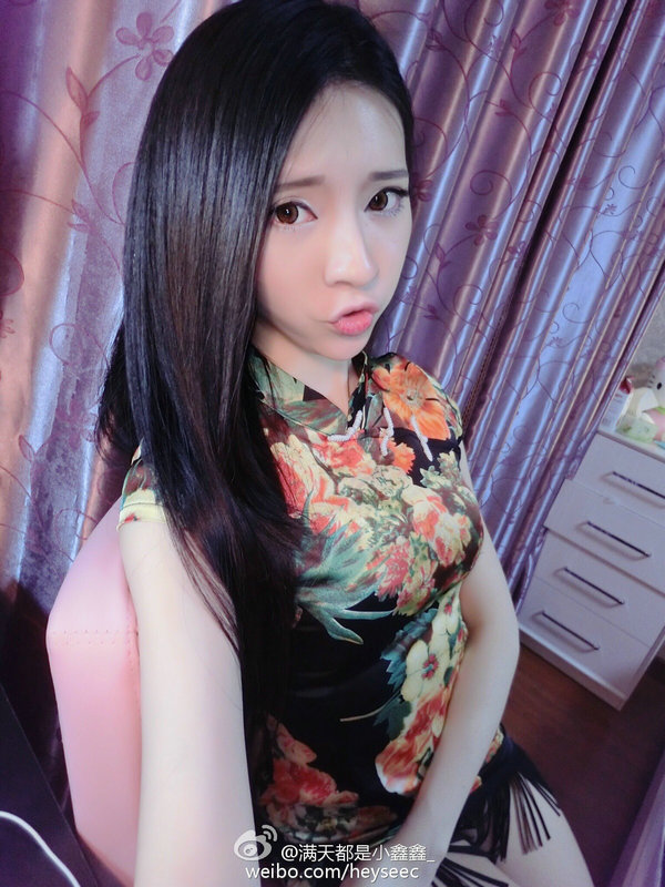 极品黑丝美腿美女满天都是小鑫鑫微博性感图集 / 184P/68MB / 自拍-绅士图