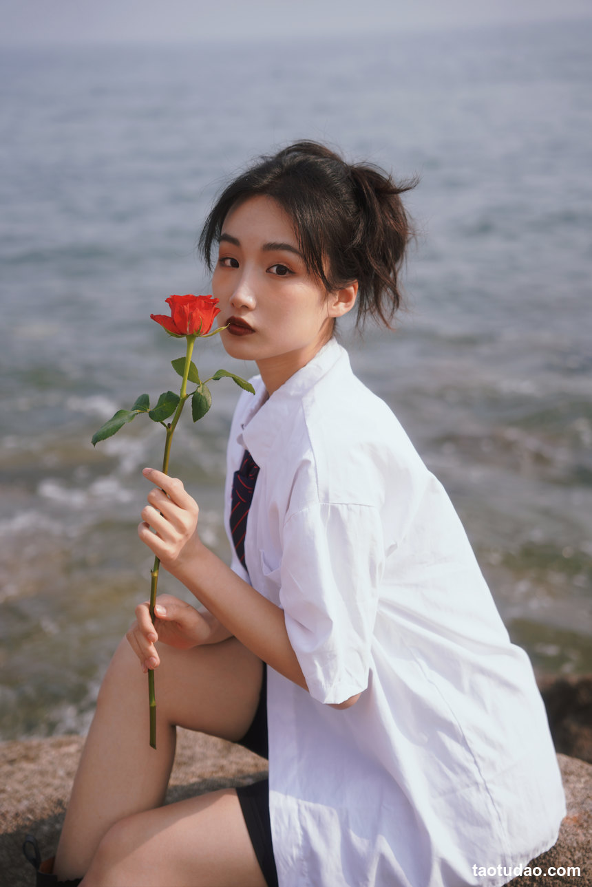 图片[3]-[YITUYU艺图语]2022.09.24 玫瑰的盛夏 馨馨[23+1P／350MB]-绅士图