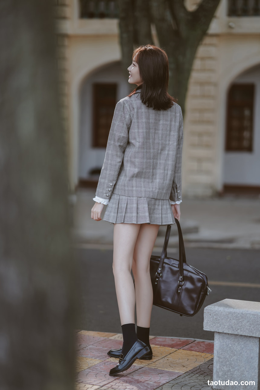 图片[2]-[YITUYU艺图语]2022.06.01 你笑似温柔 冲天一小撮w[25+1P／372MB]-绅士图