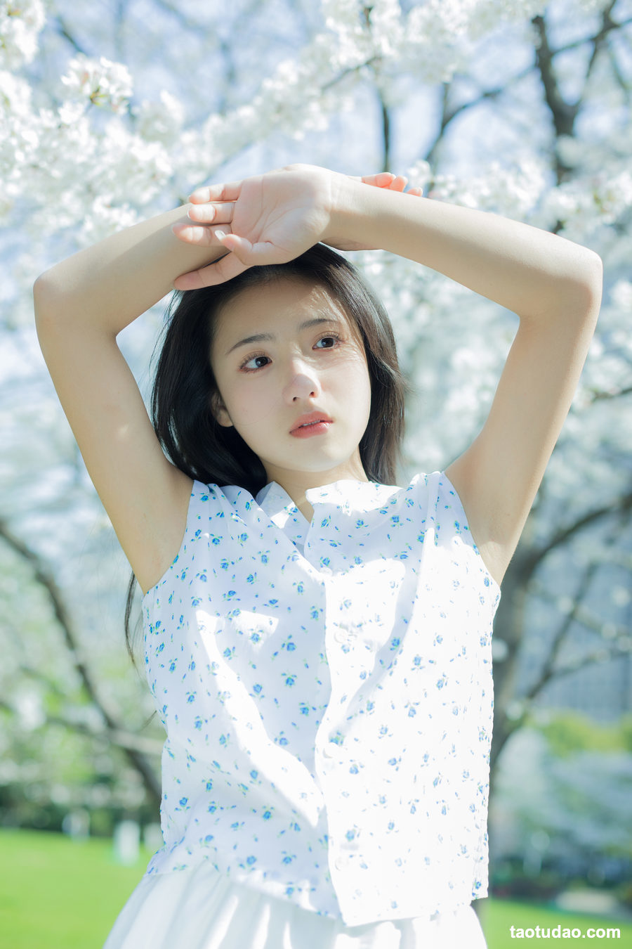 图片[2]-[YITUYU艺图语]2023.03.31 晴天告急 木柚[28+1P／245MB]-绅士图