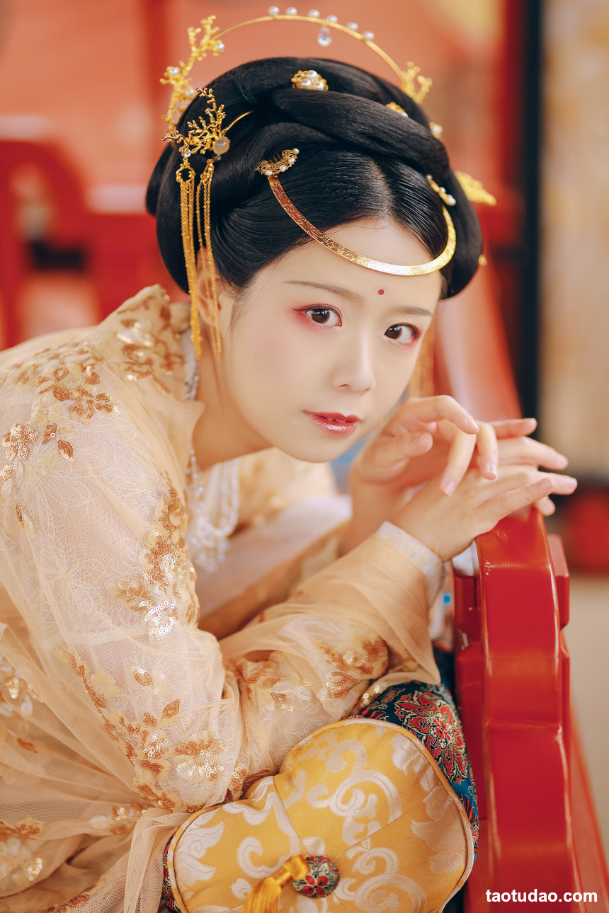 图片[3]-[YITUYU艺图语]2022.08.24 云想衣裳花想容 Suky喜欢软绵绵毛茸茸的团子[21+1P／199MB]-绅士图