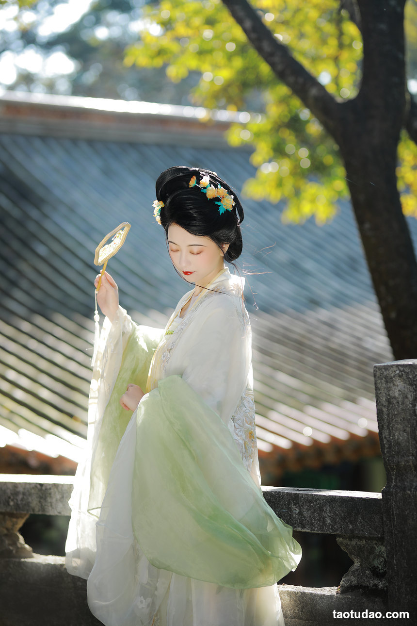 [YITUYU艺图语]2022.12.29 秋色如画 YunFleur[37+1P／700MB]-绅士图