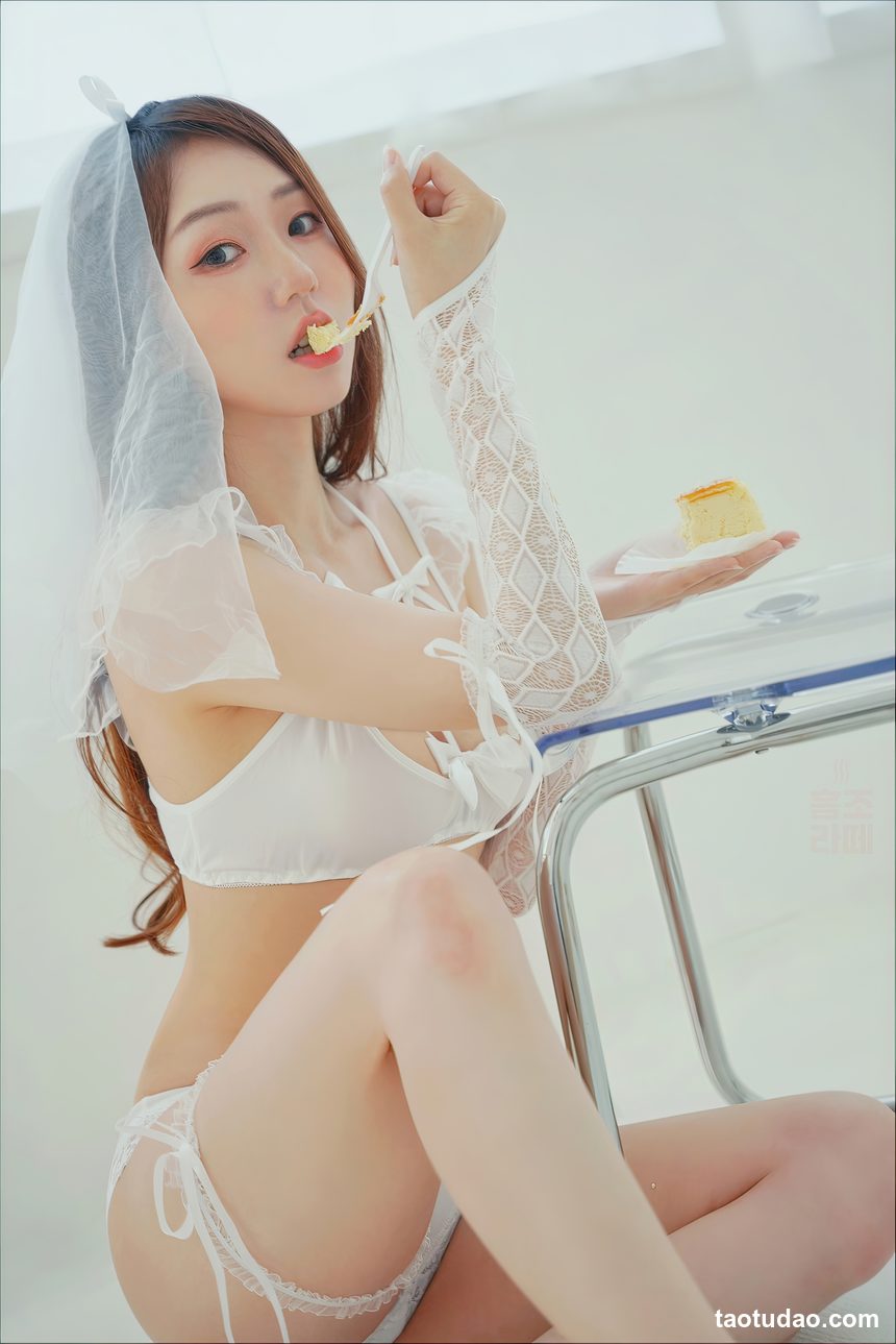 Usagi Vol.1 - White Site [81P-719MB]-艺库