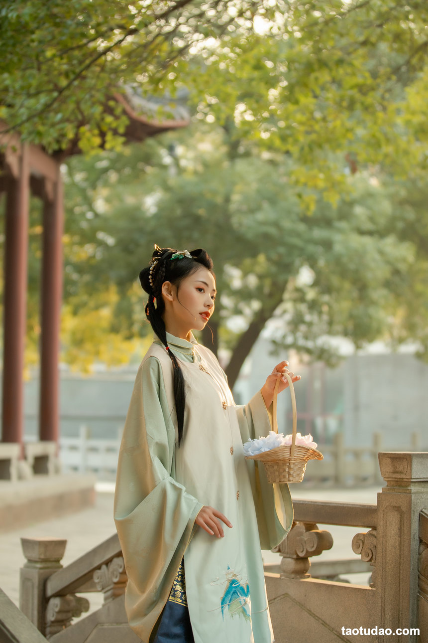 图片[2]-[YITUYU艺图语]2022.08.28 春雨杏花急急落 日落欣橙[26P／422MB]-绅士图