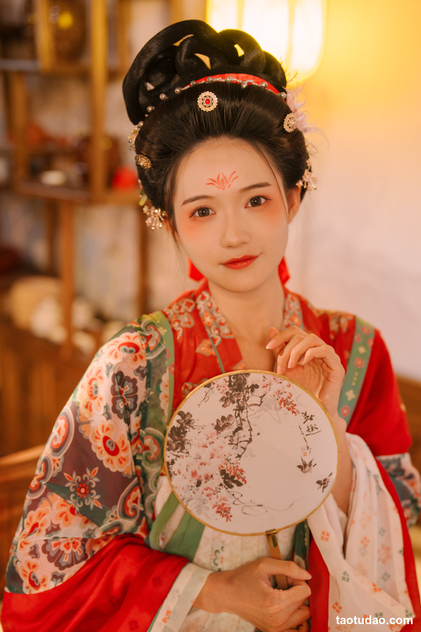 图片[2]-[YITUYU艺图语]2022.09.11 不负梦华 兔子Zzz不吃胡萝卜[22+1P／278MB]-绅士图