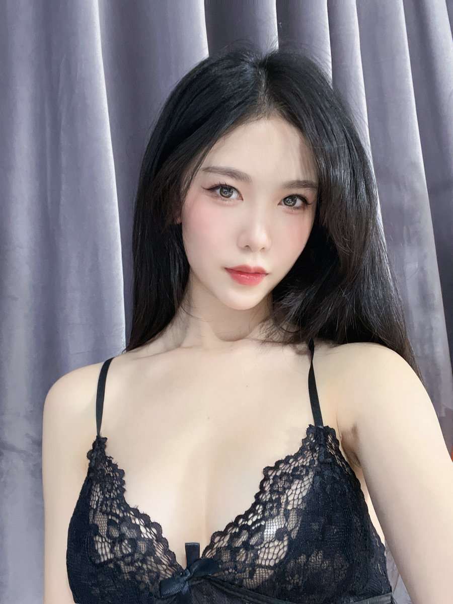 抖娘-利世图集 - 透视蕾丝吊带裙 / 30P-107MB / cos萌妹-绅士图
