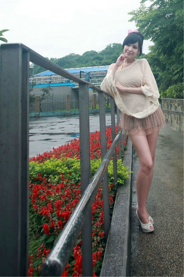 Beautyleg女神Avy杜可薇(恬小魚)写真 –  蝶儿飞 / 44P/327MB / 美图集锦-绅士图