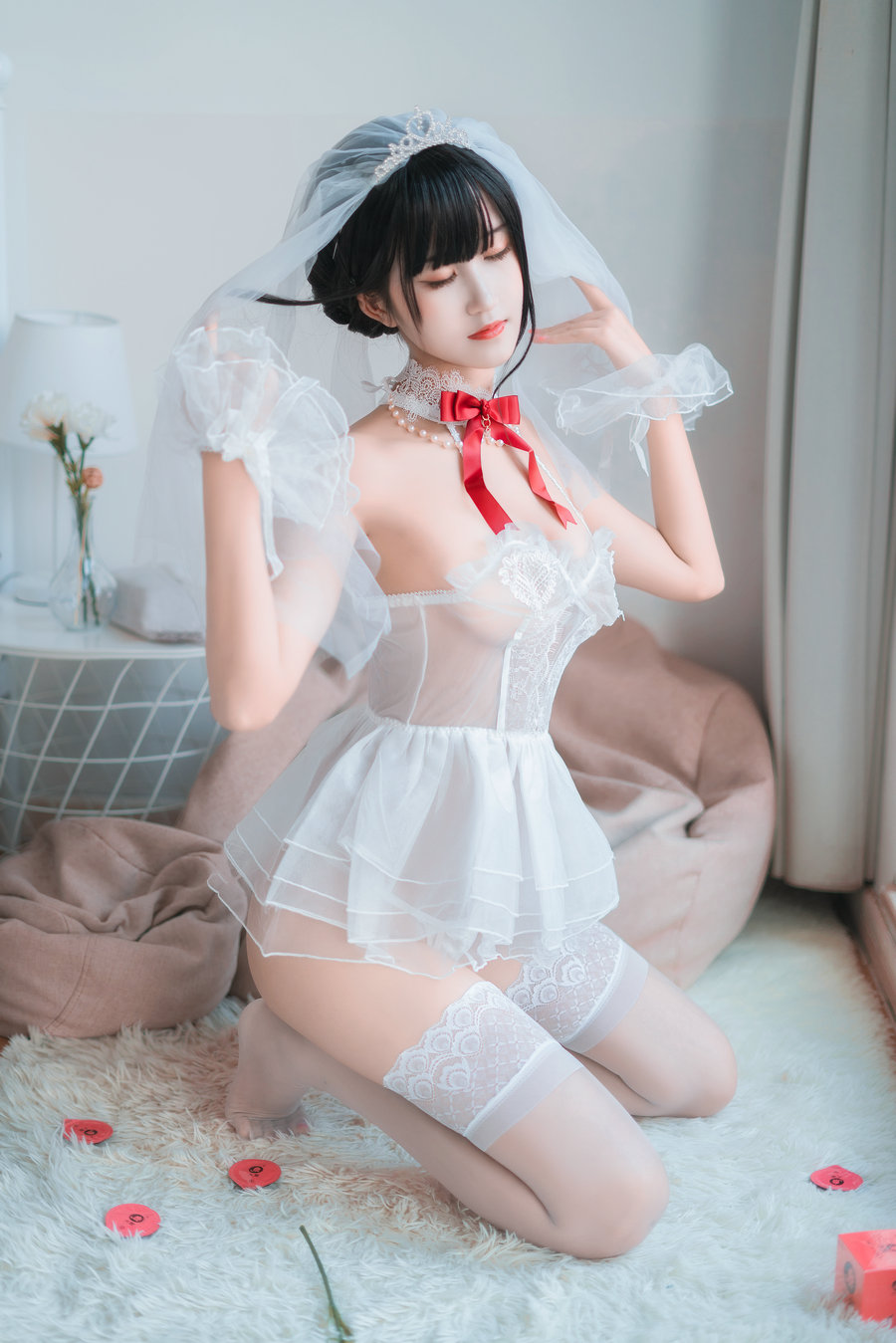 微博妹子三度_69 - 婚纱孔雀翎 / 24P-388MB / cos萌妹-绅士图