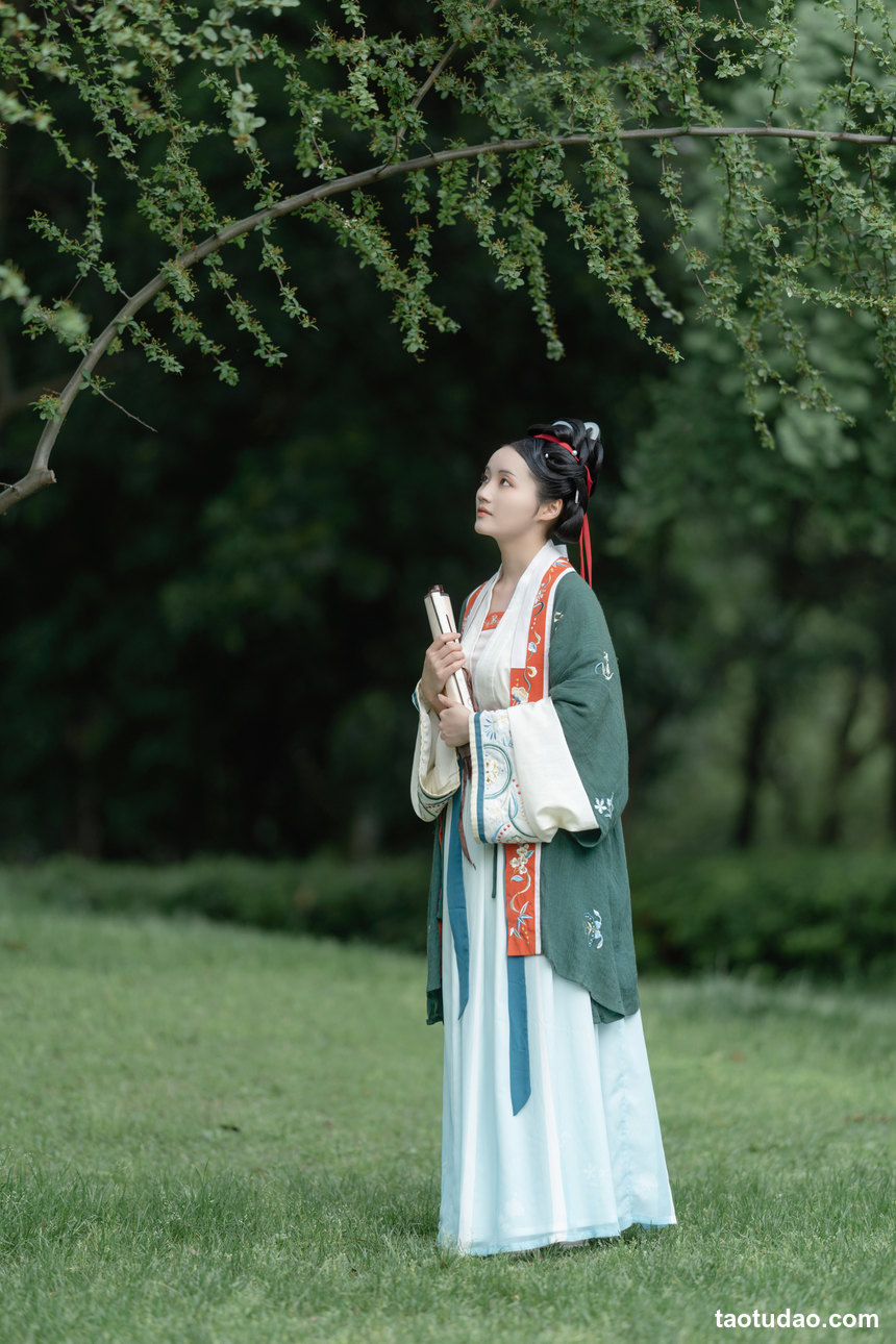 图片[3]-[YITUYU艺图语]2022.10.31 画莫叶 默默[25+1P／272MB]-绅士图