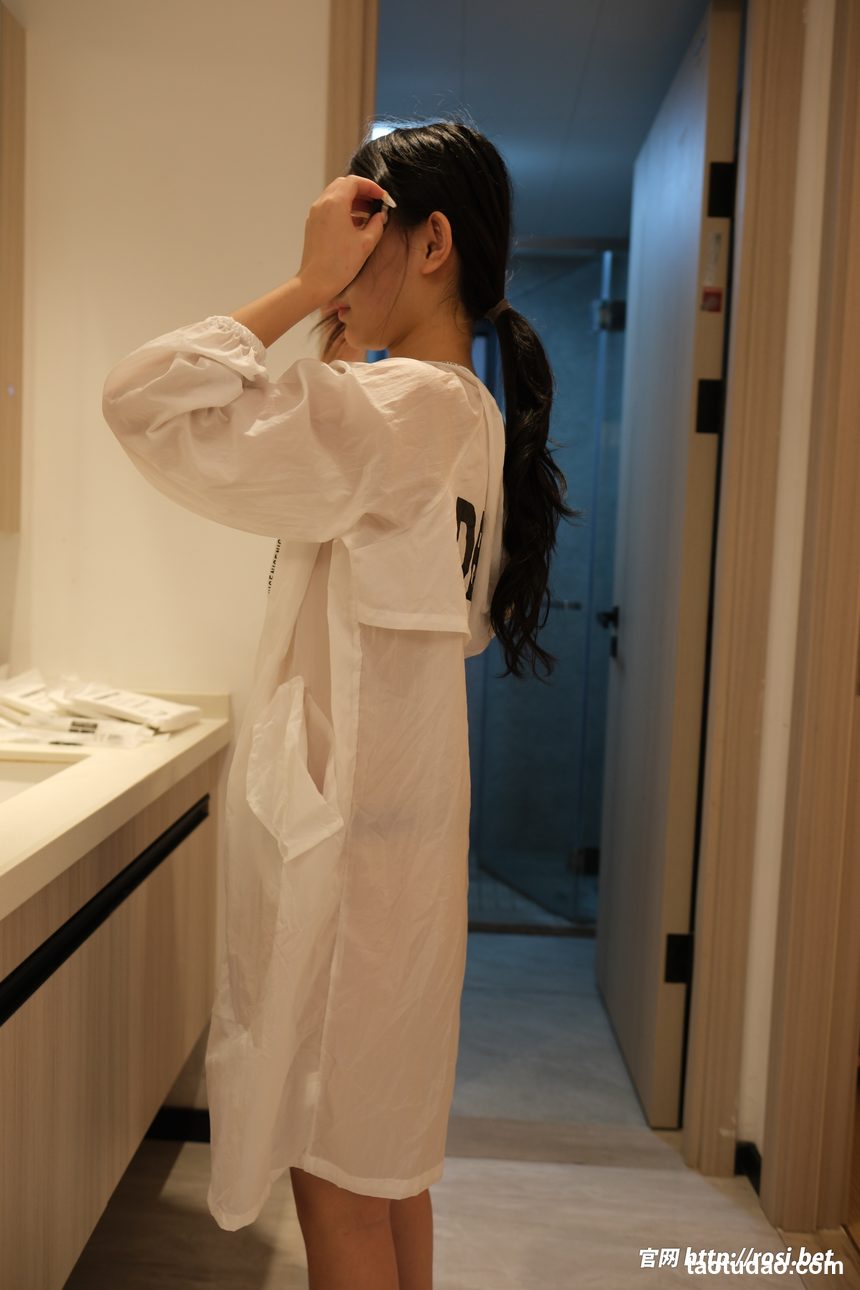 图片[2]-[ROSI写真]2024.12.23 NO.4767[95+1P／151MB]-绅士图