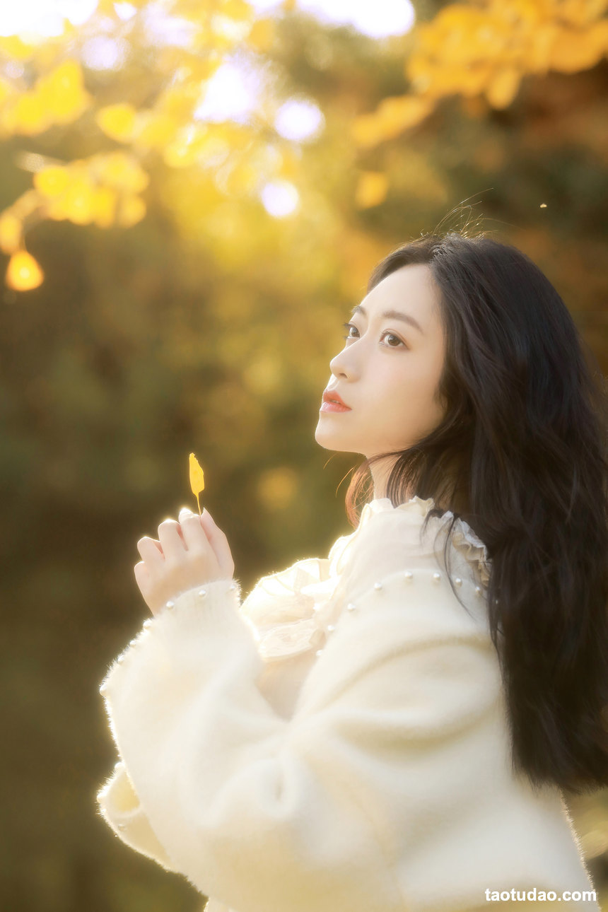 图片[2]-[YITUYU艺图语]2022.05.16 秋末一瞥 林林[19+1P／113MB]-绅士图