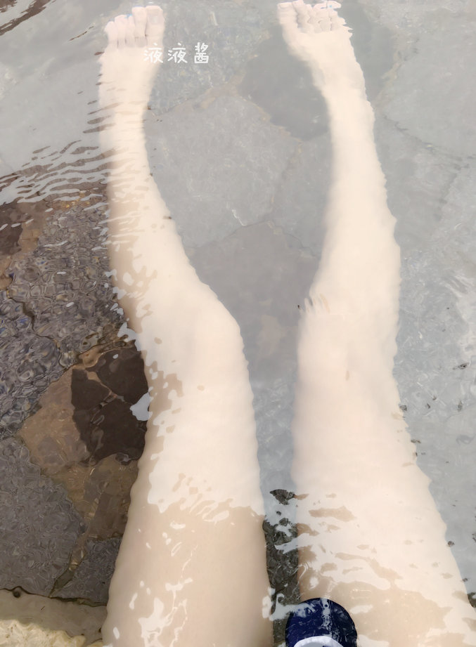 萝莉液液酱YeYe - 户外温泉 / 23P-73MB / 唯美杂图-绅士图