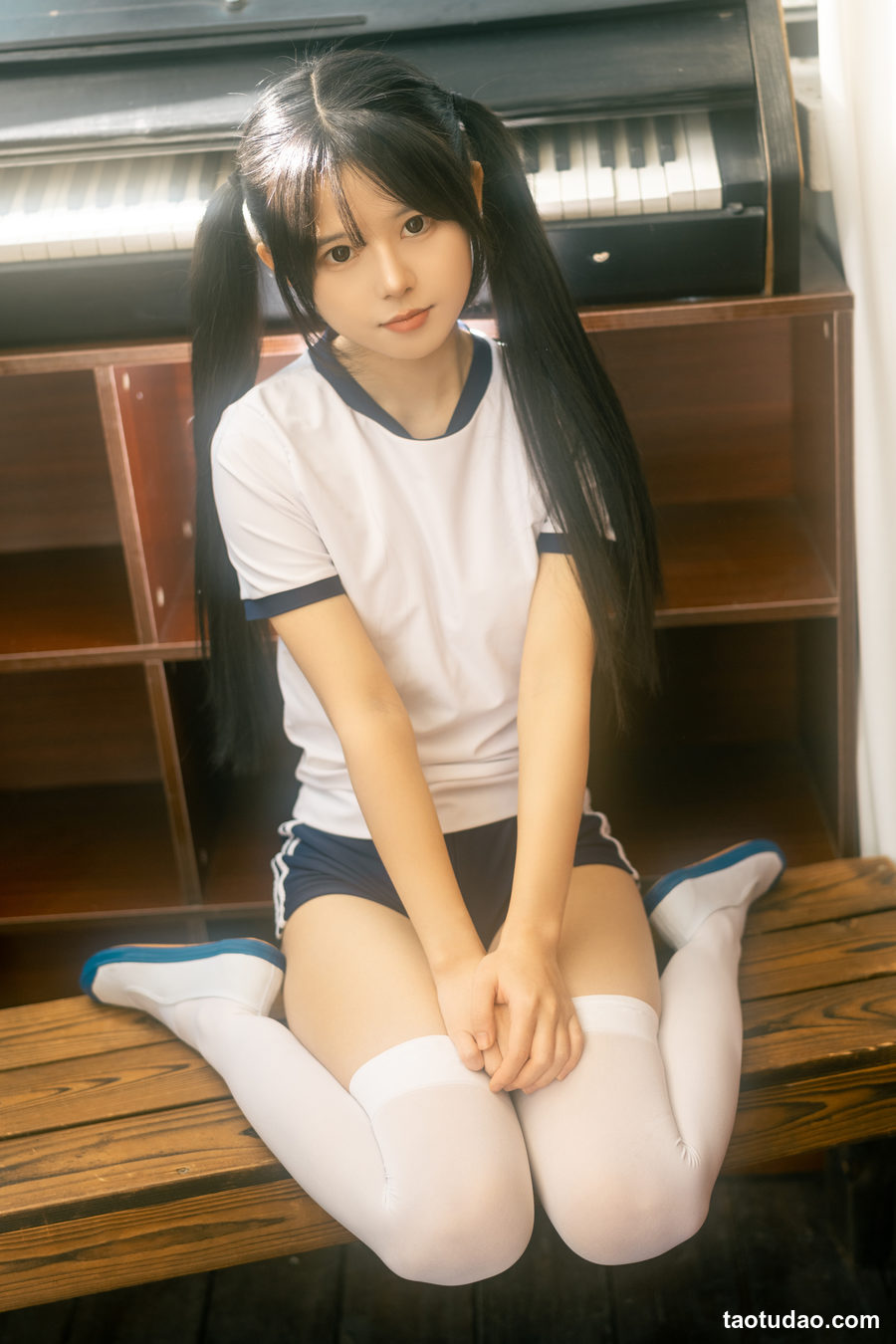 rua阮阮 春の更衣室-体操服 [47P-469MB]-绅士图