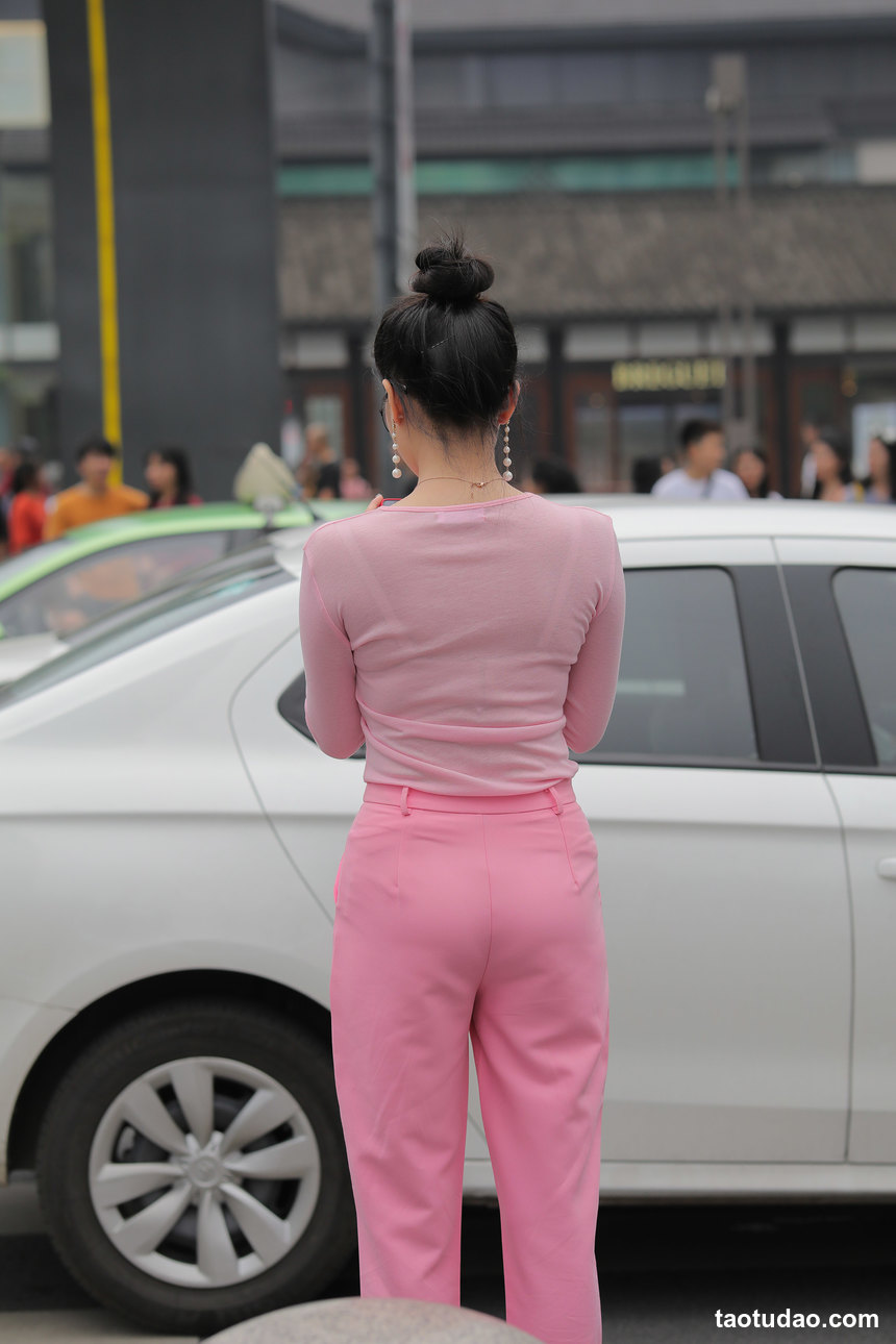 图片[4]-精选街拍作品 NO.0094 紧身裤美女,给人满满的自信![49P／37.2MB]-绅士图