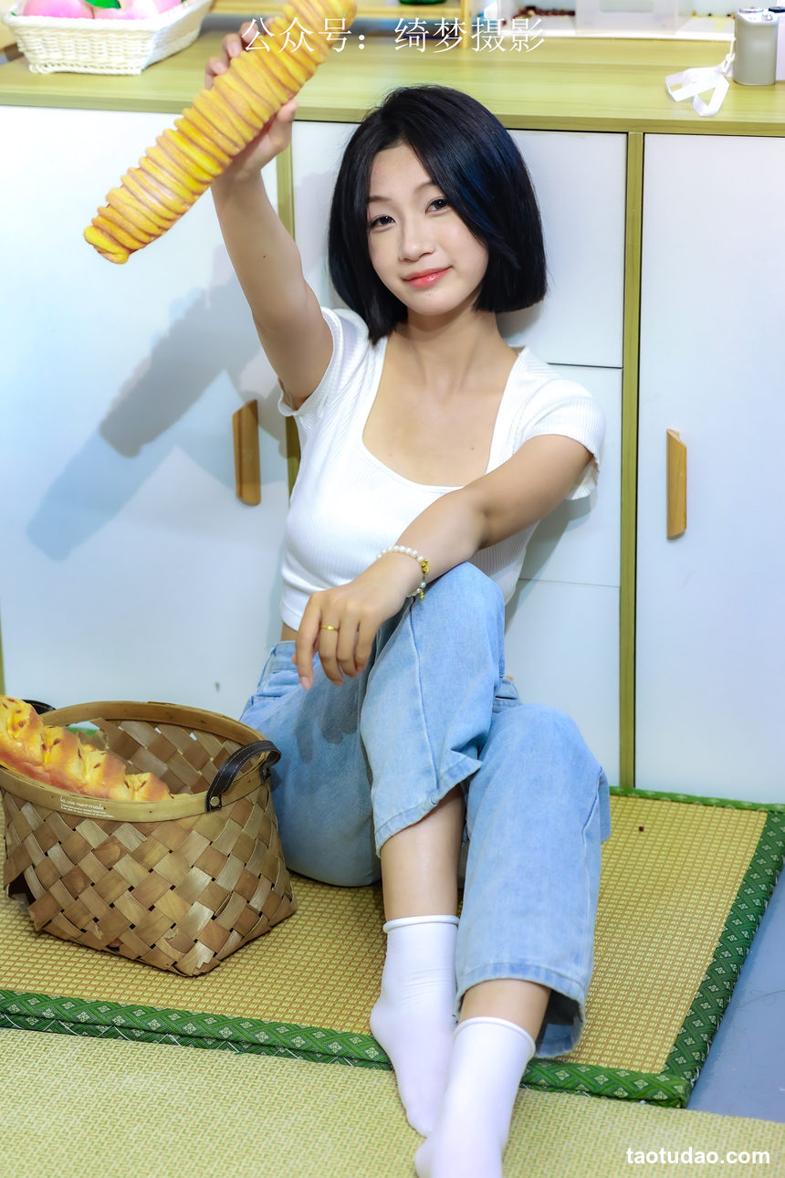 图片[2]-[绮梦摄影] 2024.09.07 NO.019 Light 珍藏无修无水印版 [49 P+1V-10.09G]-绅士图