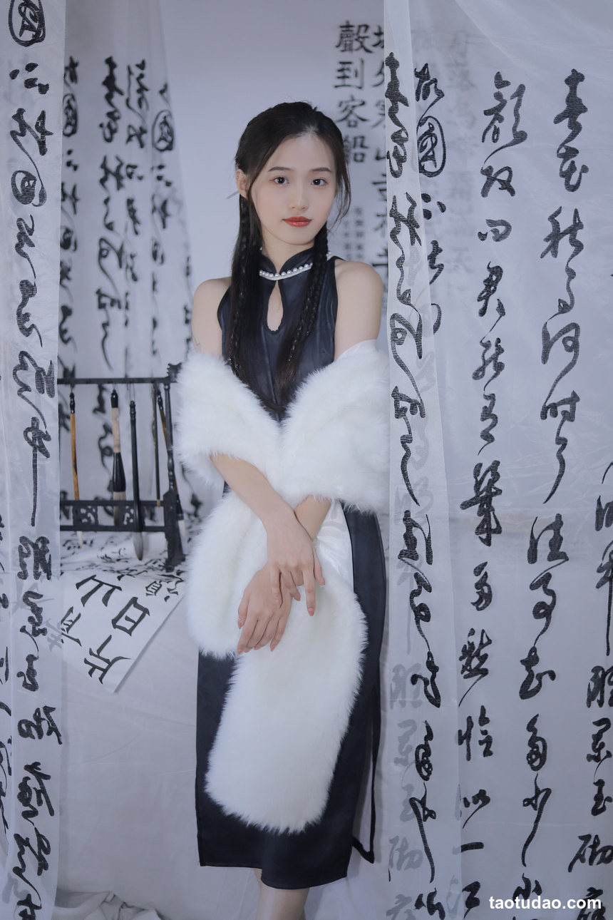 图片[2]-[YITUYU艺图语]2022.10.23 绿罗裙 黄绵绵[23+1P／160MB]-绅士图