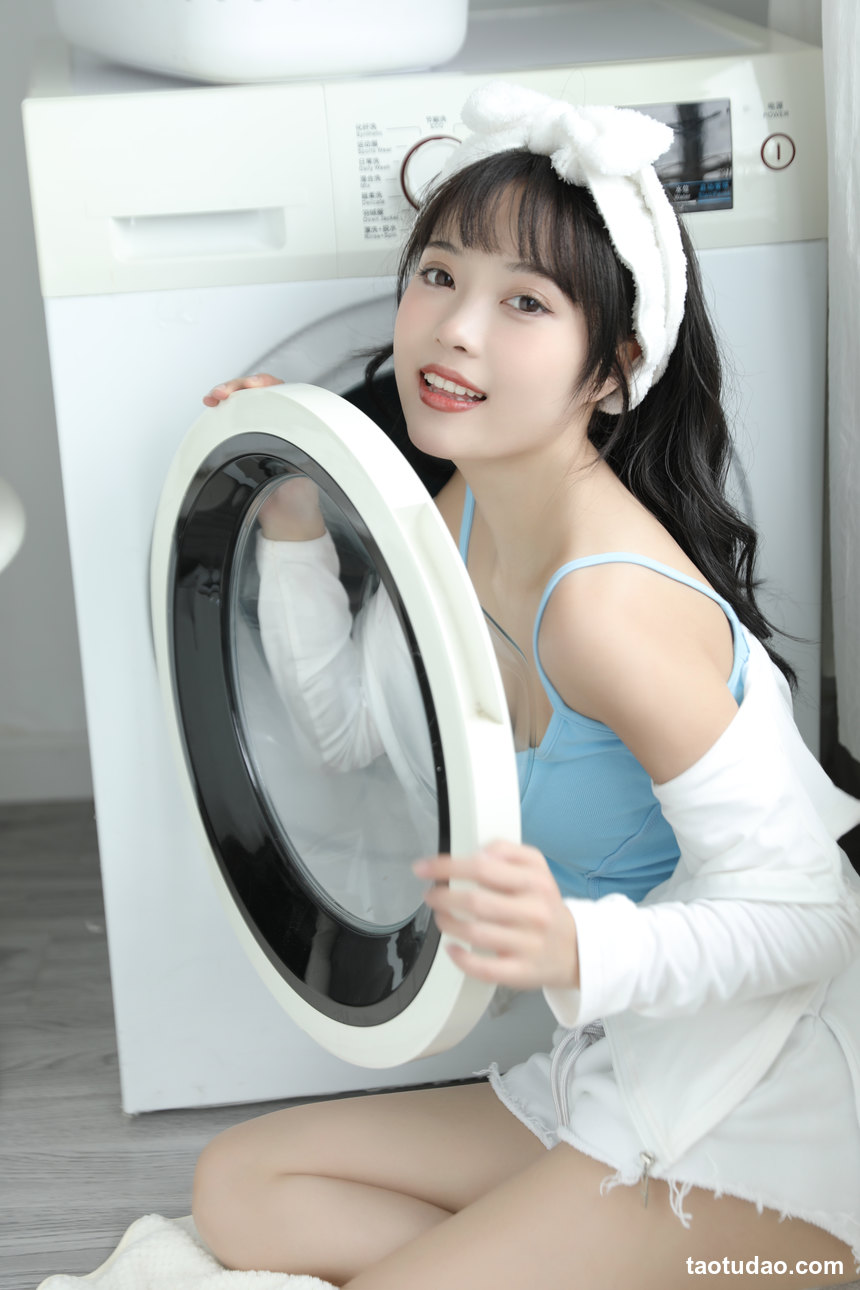 图片[2]-[YITUYU艺图语]2022.09.20 夏日酣甜午后 小薇人儿[36+1P／263MB]-绅士图