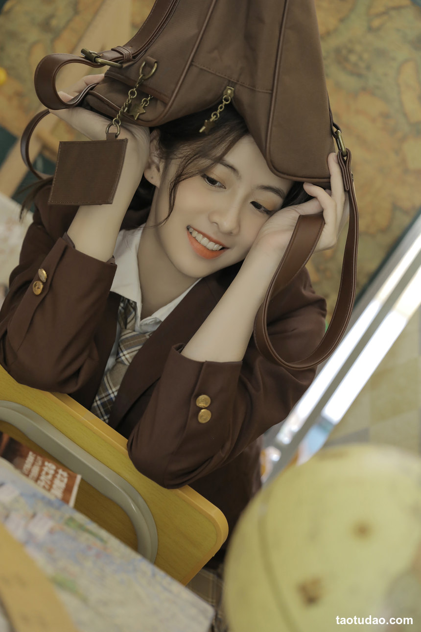 图片[3]-[YITUYU艺图语]2022.07.13 下节课自习 潘珺雅[19+1P／90.3MB]-绅士图