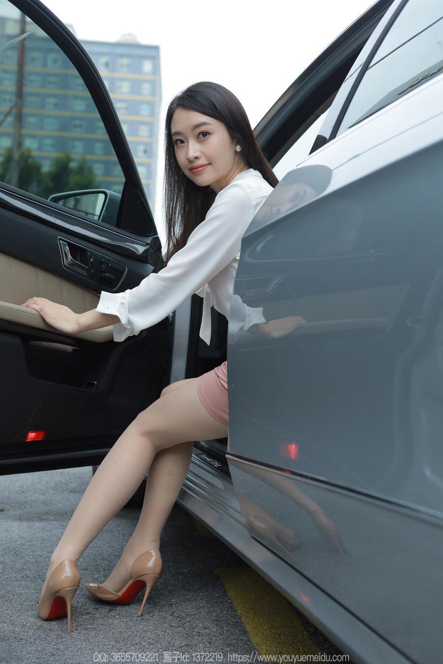 [IESS异思趣向] 2023.10.16 丝享家 1560 小婕《车里车外》[84P-78.9M]-绅士图