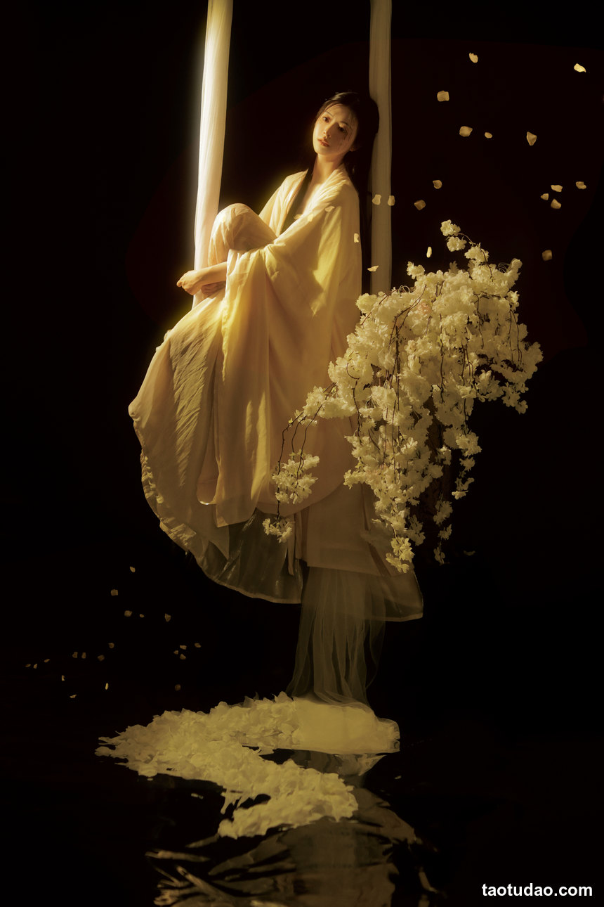 图片[4]-[YITUYU艺图语]2022.11.15 人生若只入初见 泱泱[19+1P／252MB]-绅士图