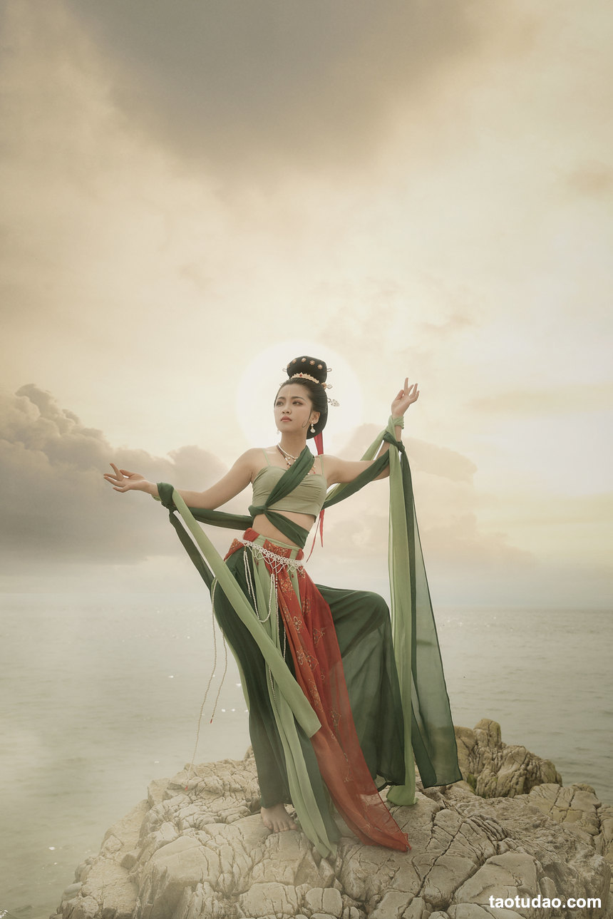 图片[2]-[YITUYU艺图语]2022.06.28 浪漫里扯谎 周子歆[27+1P／99.5MB]-绅士图