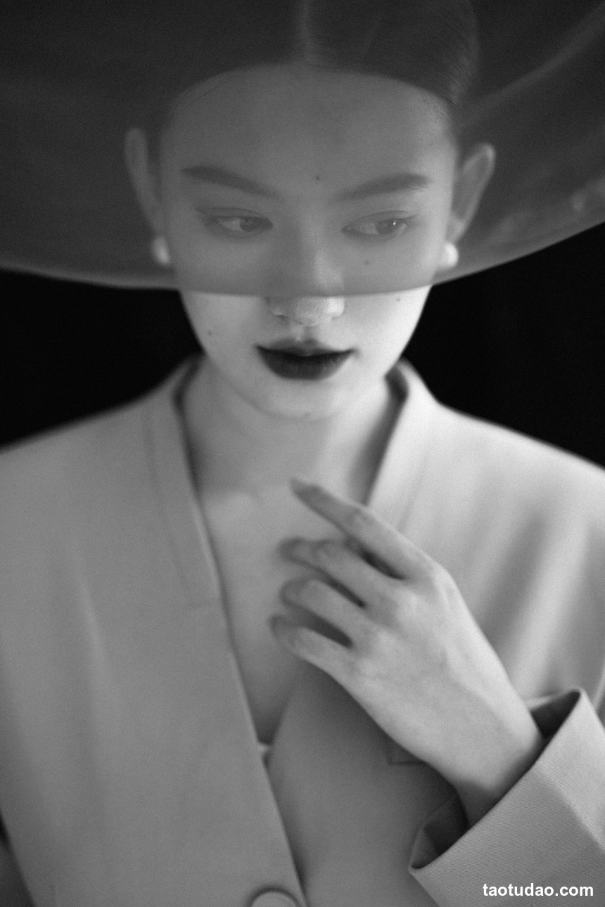 图片[4]-[YITUYU艺图语]2022.11.27 清风波澜 凤梨[21+1P／284MB]-绅士图