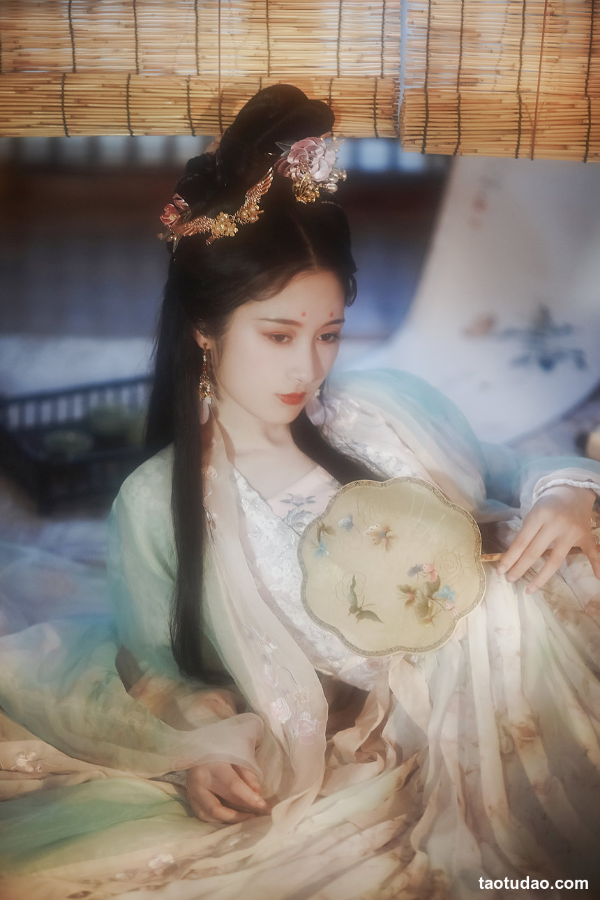 图片[3]-[YITUYU艺图语]2022.04.05 琵琶行 兮兮兮辞_[21+1P／351MB]-绅士图