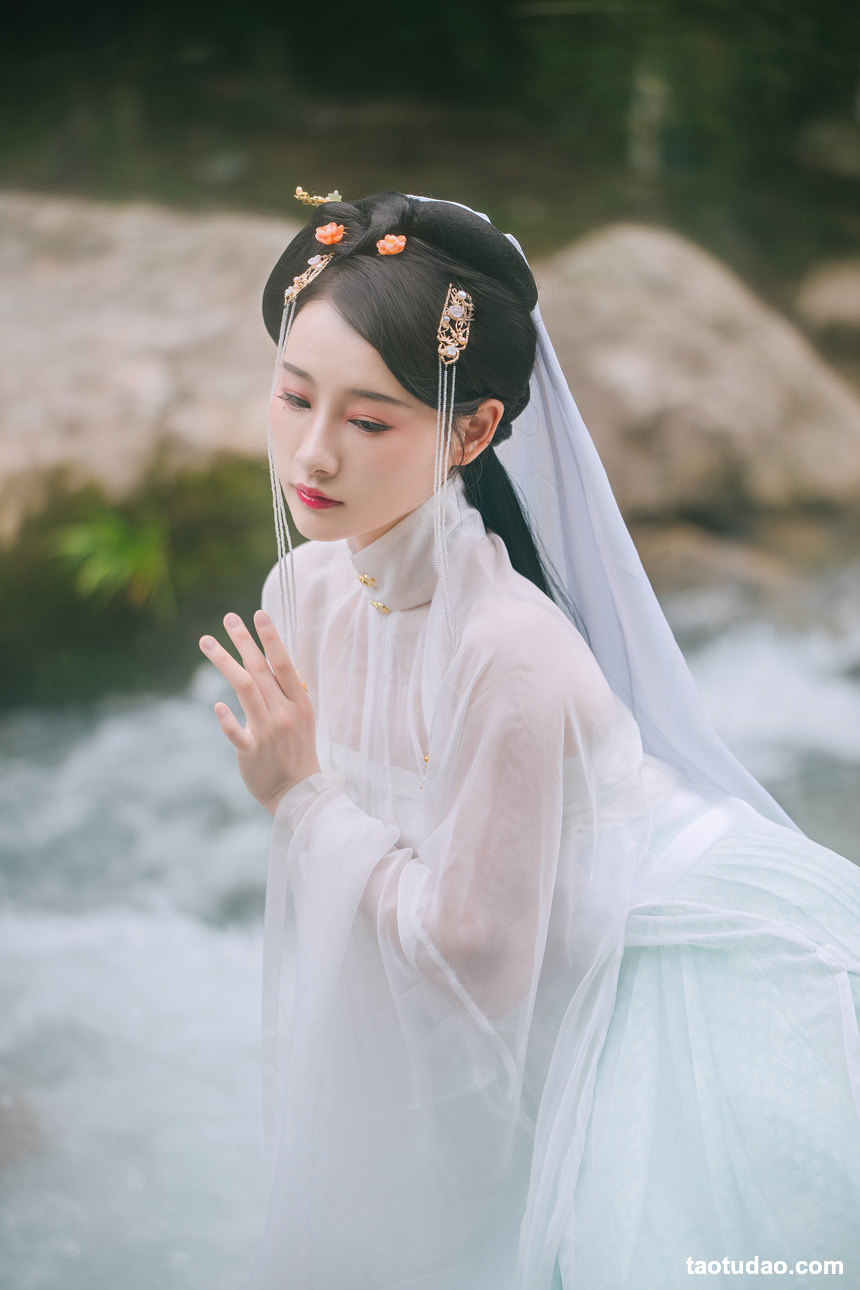 图片[4]-[YITUYU艺图语]2022.05.22 清歌 -芝月-[22+1P／304MB]-绅士图