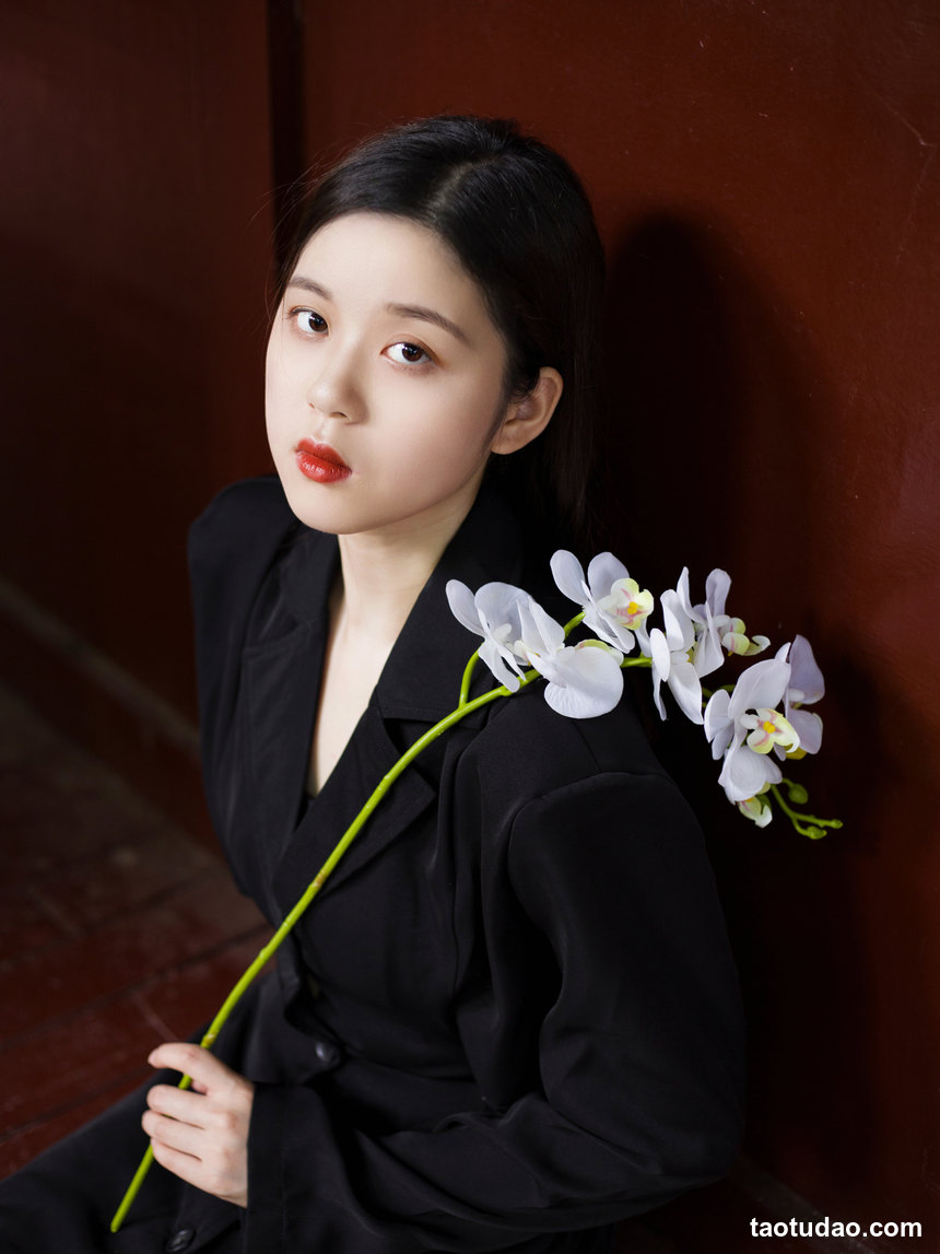 图片[3]-[YITUYU艺图语]2022.10.18 朦朦 饲猫少女-[28+1P／257MB]-绅士图