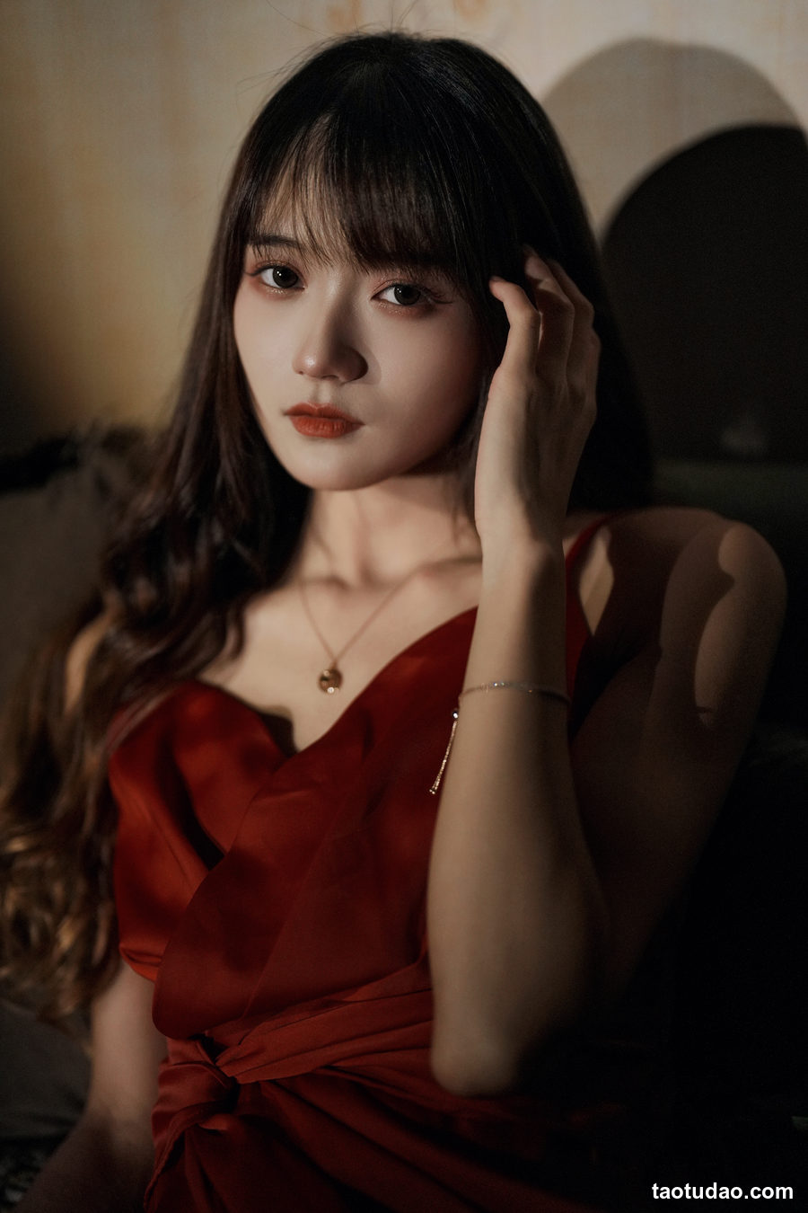 图片[2]-兔子Zzz不吃胡萝卜 – NO.143 黑夜里的红玫瑰 [35P-625MB]-绅士图