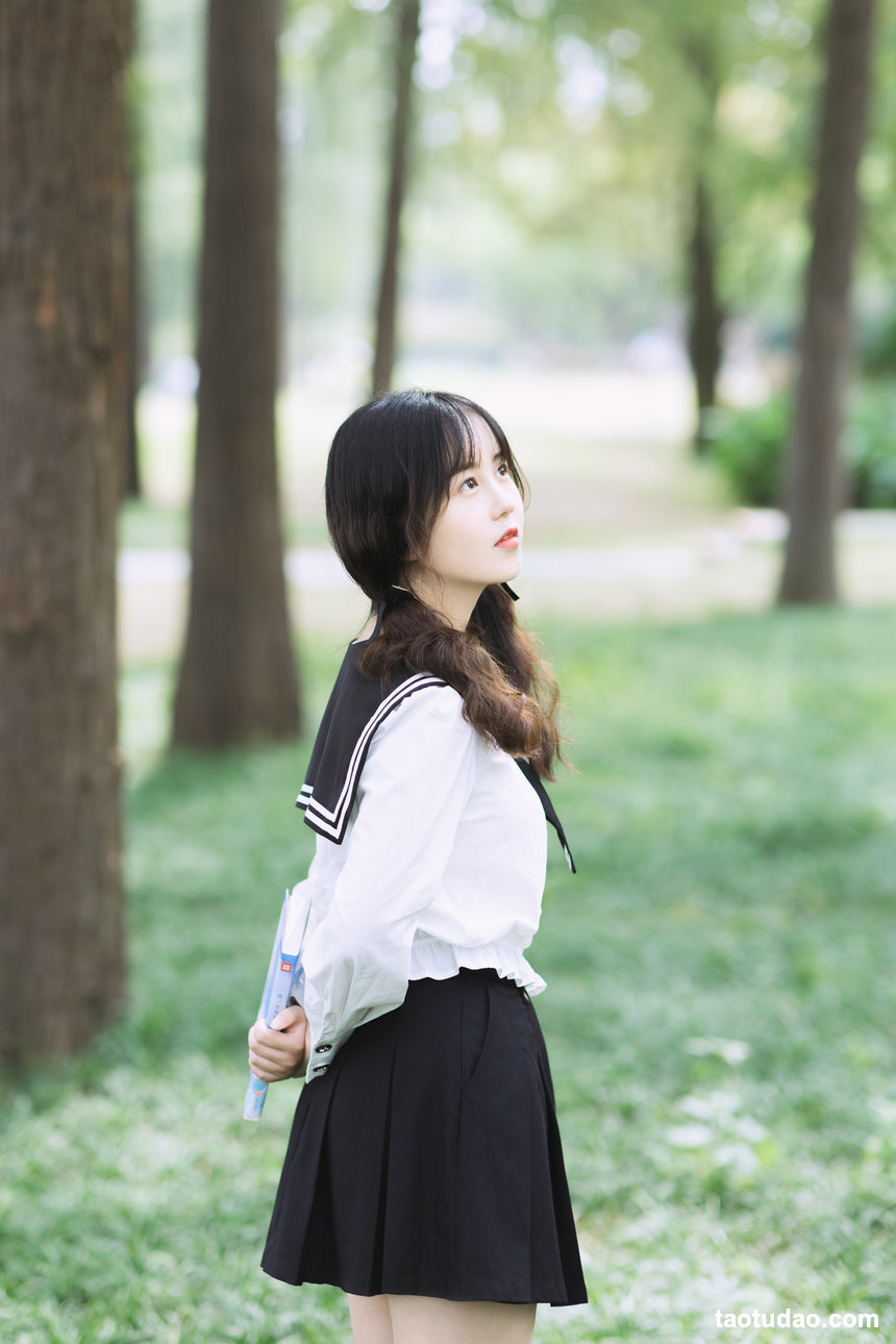 图片[2]-[YITUYU艺图语]2022.12.23 林中の时光 楸萩[24+1P／185MB]-绅士图