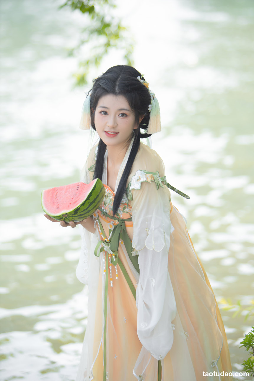 图片[4]-[YITUYU艺图语]2022.10.11 端午 云兮啦[24+1P／344MB]-绅士图