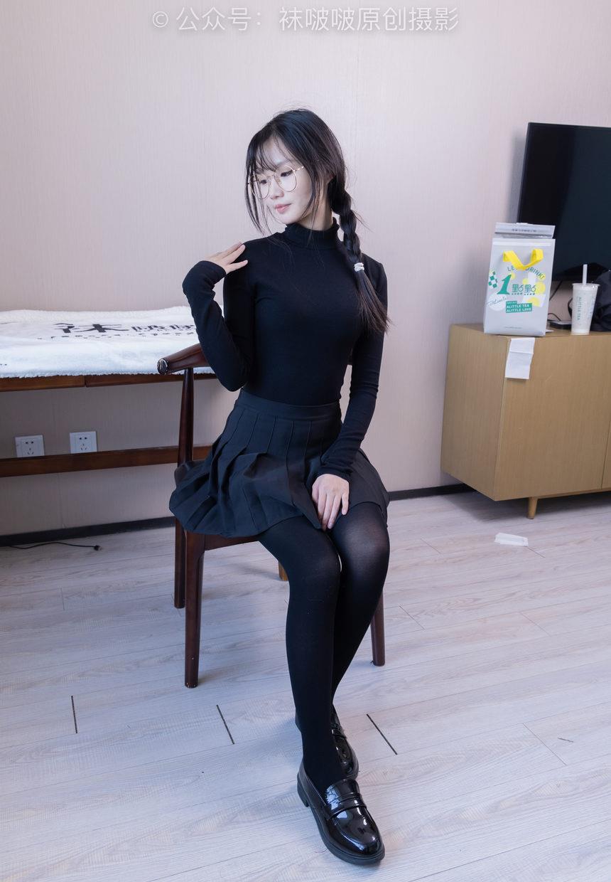 [BoBoSocks袜啵啵]NO.523 甜甜圈-皮鞋、厚黑丝[145P+1V／6.12GB]-艺库
