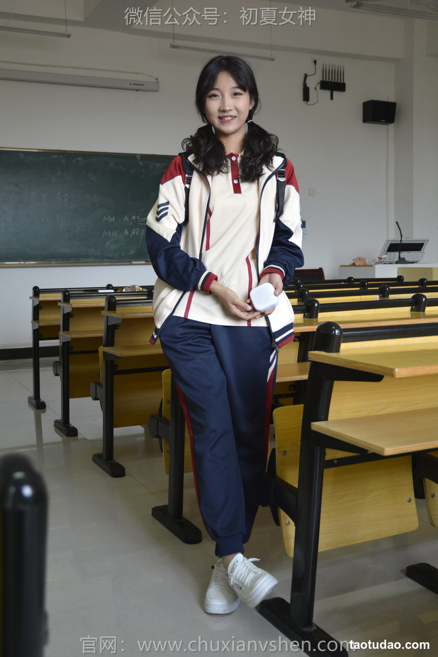 图片[2]-初夏女神 NO.124 点点 英伦风校服[140P+1V／3.50GB]-绅士图