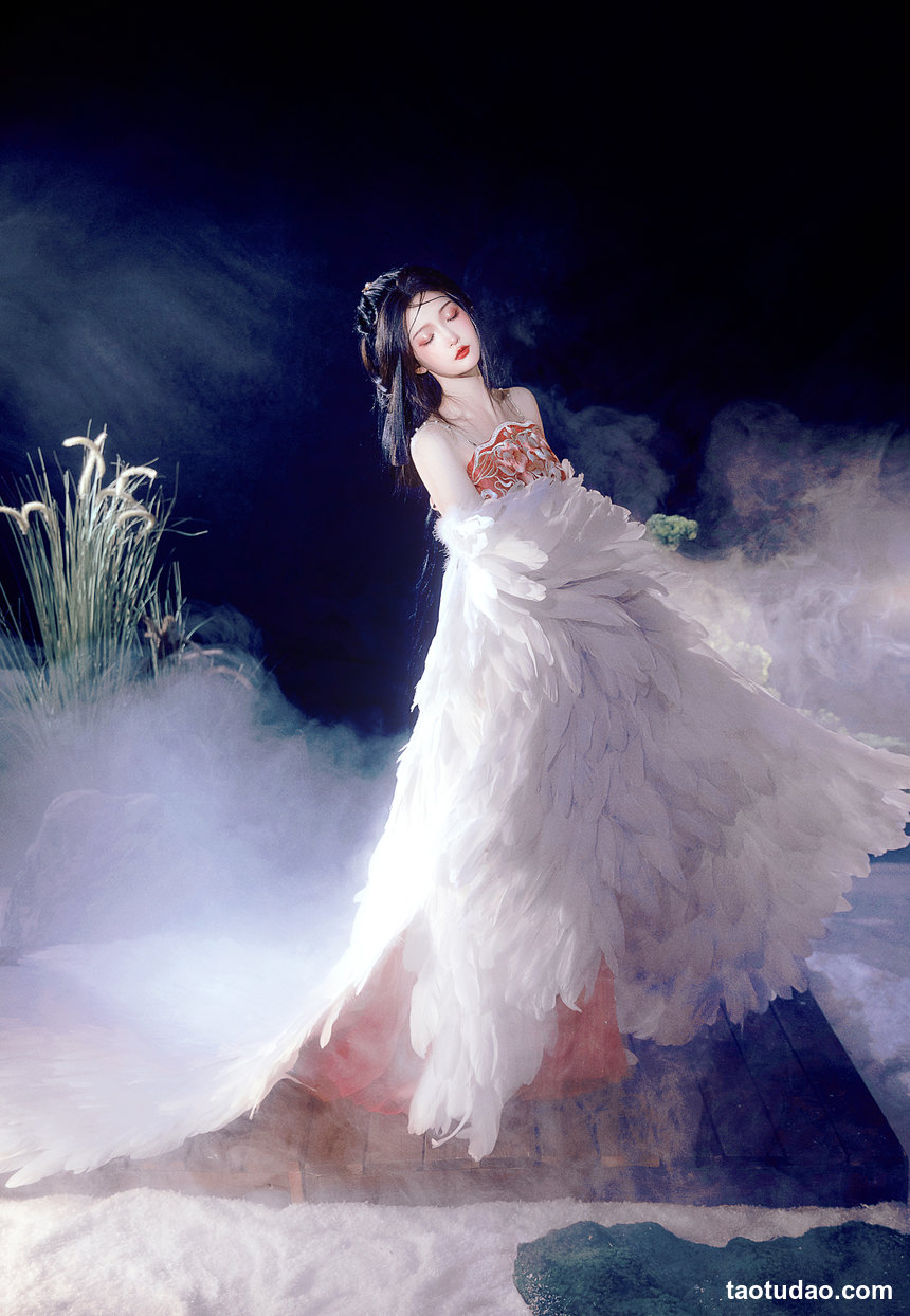 图片[4]-[YITUYU艺图语]2023.01.07 无垢 -溪_荷-[37+1P／427MB]-绅士图