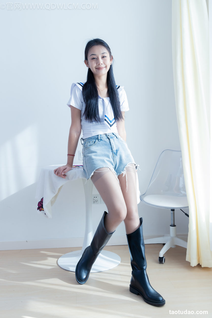 图片[2]-物恋传媒 NO.2272 岚岚-长靴、薄咖丝（脚尖加固款、仅在灰丝里打底）、薄灰丝（脚尖加固款）、两双丝袜叠穿模拟脚夹东西剧情[195P-1V-4.49G]-绅士图