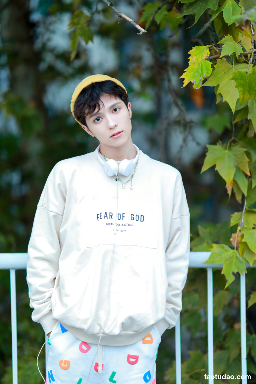 图片[2]-[YITUYU艺图语]2022.07.28 小小少年  _也比大熊_[21+1P／247MB]-绅士图