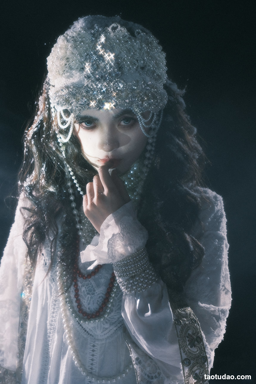 图片[3]-[YITUYU艺图语]2022.12.24 她是龙 Linglingxue_[28+1P／209MB]-绅士图