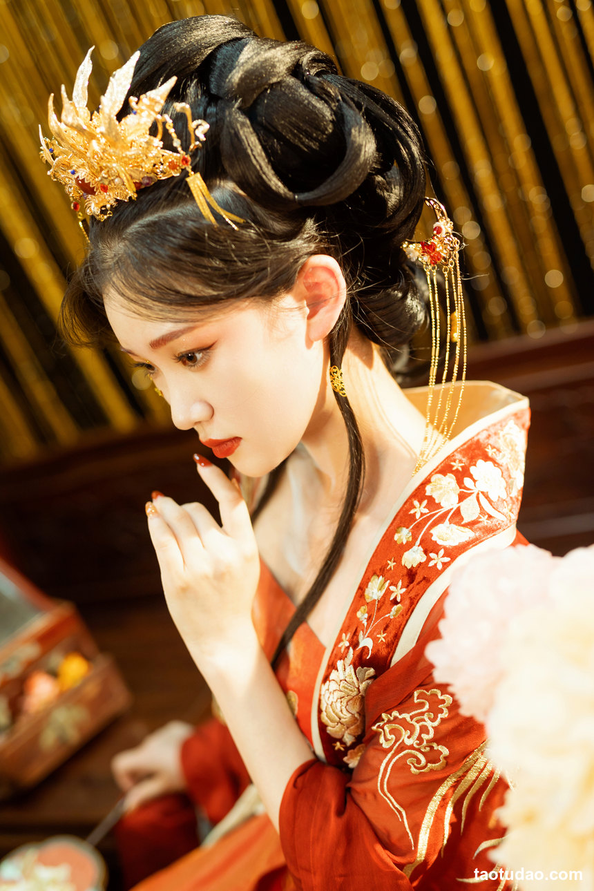 图片[2]-[YITUYU艺图语]2022.09.05 红衣娘子 相望回首喵喵喵[47+1P／452MB]-绅士图