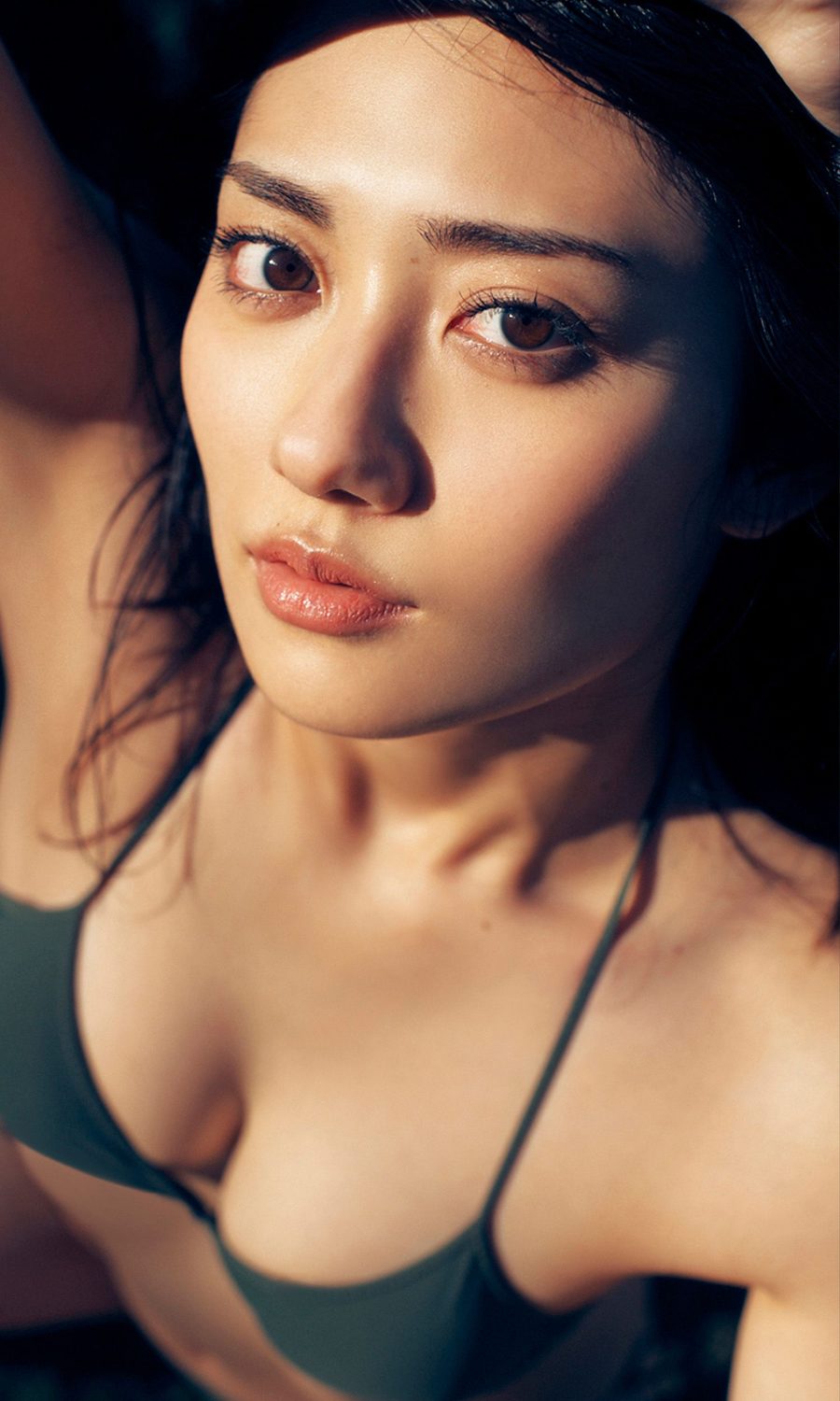 图片[2]-奥山和纱写真集「平成最後のニューヒロイン！奥山かずさの魅力に迫る。」-绅士图