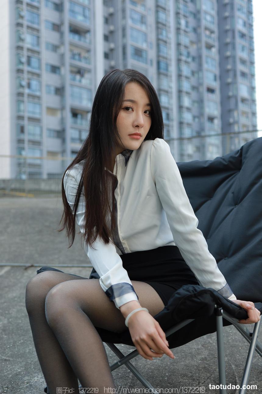 [IESS异思趣向] 2023.02.11 丝享家 1358 婉萍《户外OL》[88P-108.4M]-绅士图