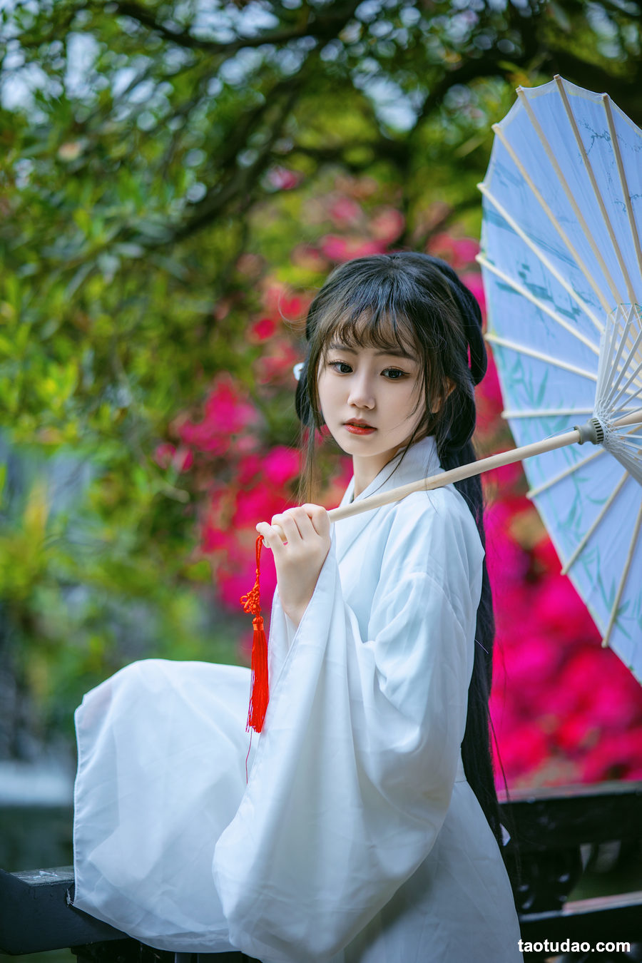 图片[2]-[YITUYU艺图语]2023.03.31 魏晋-天青色等烟雨，而我在等你 踢踢[38+1P／609MB]-绅士图