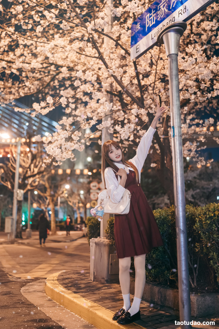 图片[2]-[YITUYU艺图语]2022.04.23 邂逅樱花雨 兔子Zzz不吃胡萝卜[21+1P／246MB]-绅士图